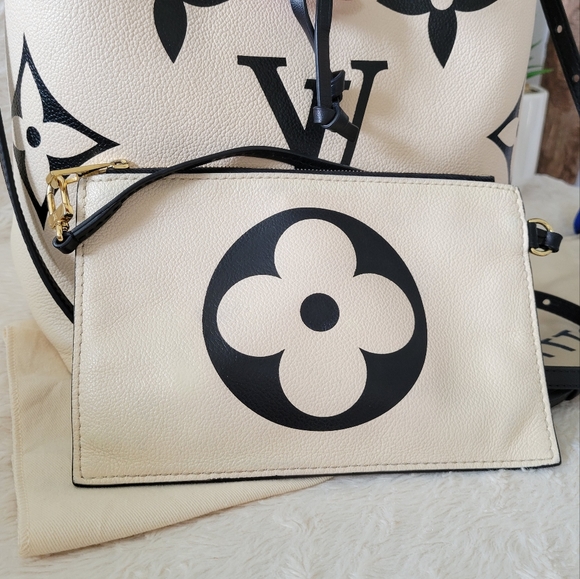 💕LIMITED Edition Louis Vuitton Neo Crafty Giant Noe Ivory Creme Black Empreinte - Picture 9 of 16